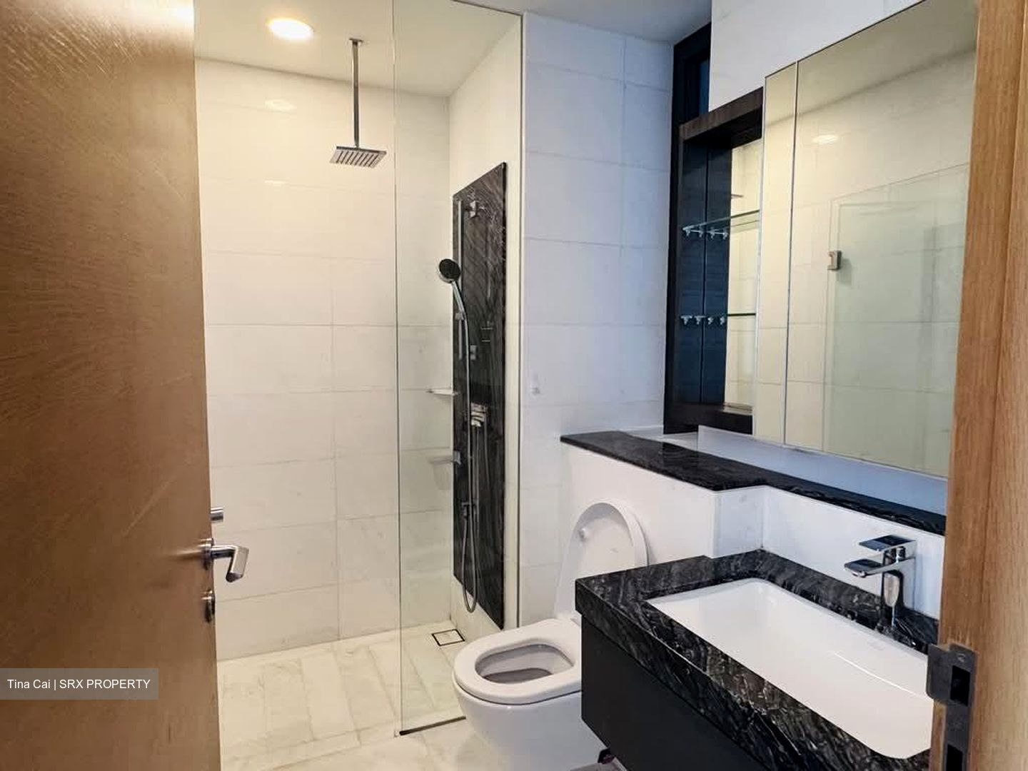 Marina One Residences (D1), Apartment #558573041